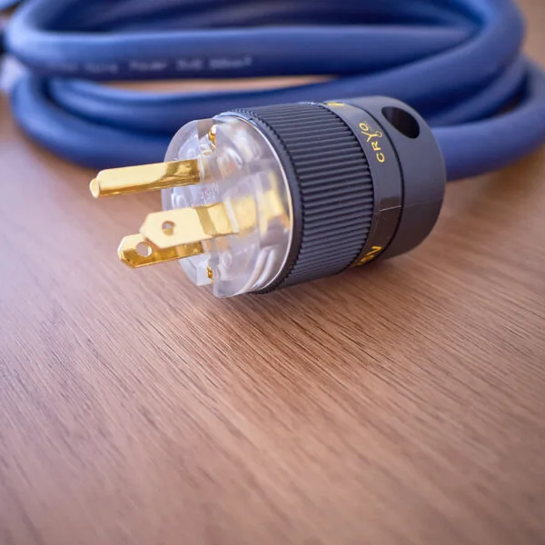 Gotham Cable 85055 Thick 5.5mm² Audiophile Power Cord with Gold-plated Plugs Textured and Authoritative Sound - Image 3