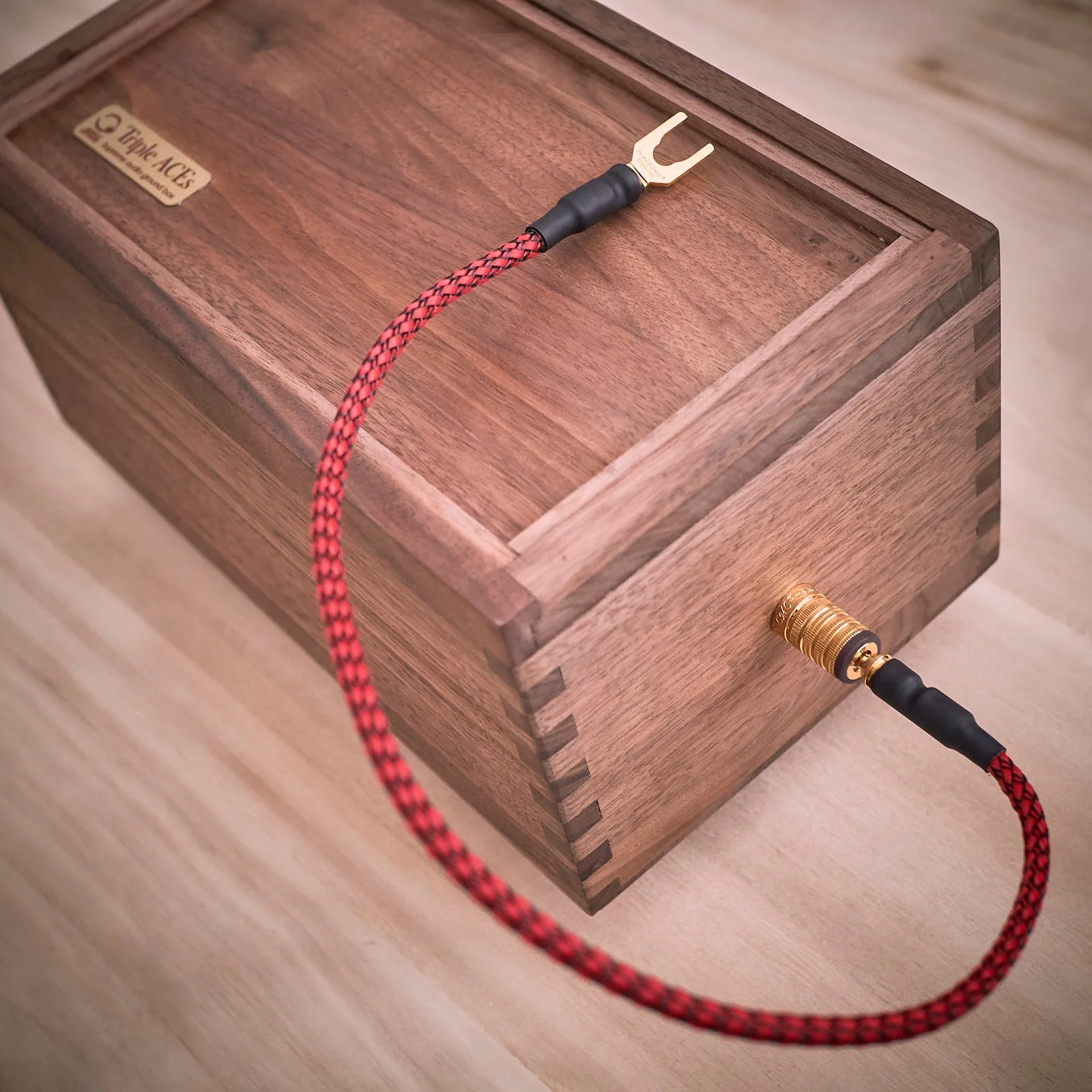 QA Triple Aces Supreme Audio Ground Box with 4N Purity Triple Metal Solid Core Grounding Cable - Image 9