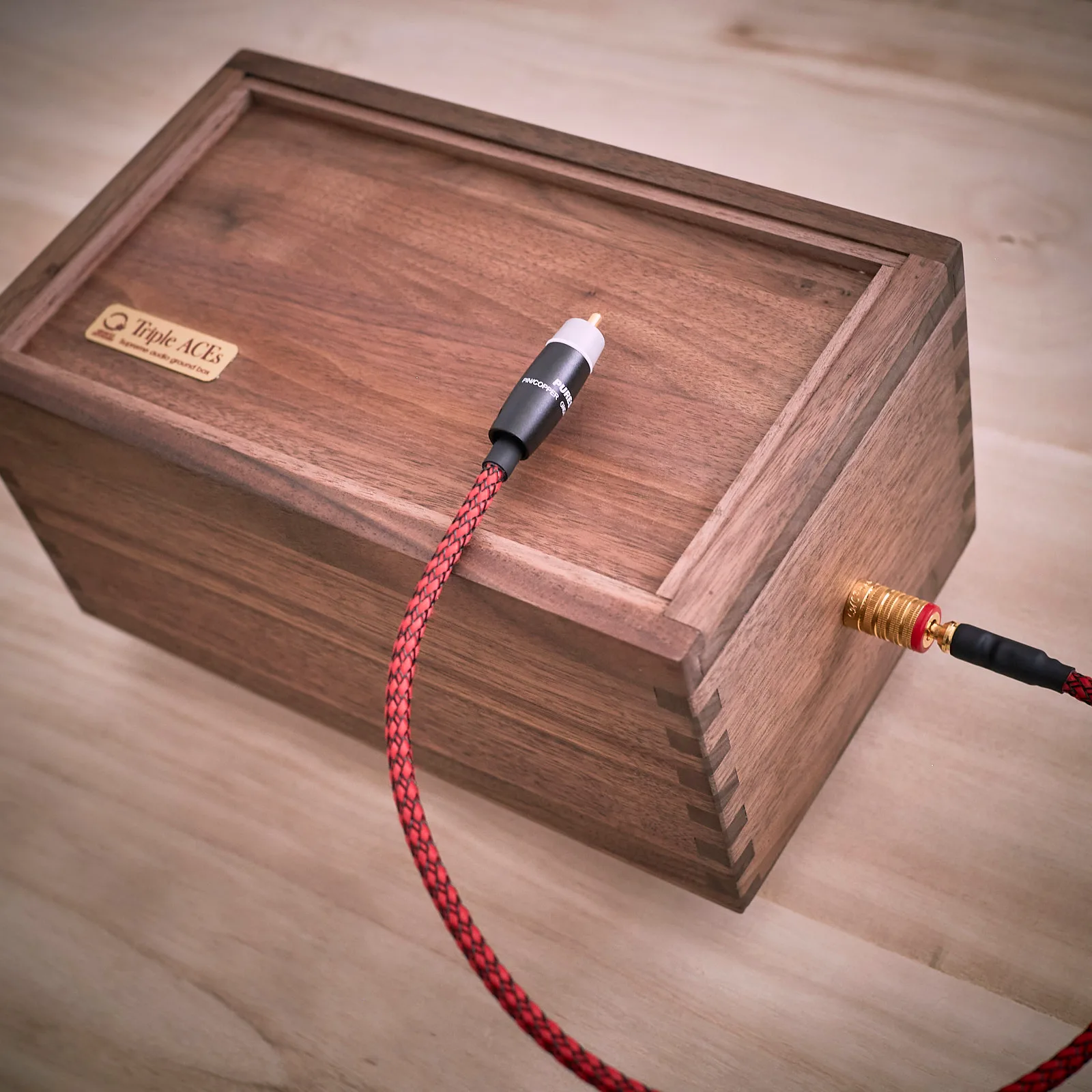 QA Triple Aces Supreme Audio Ground Box with 4N Purity Triple Metal Solid Core Grounding Cable - Image 10
