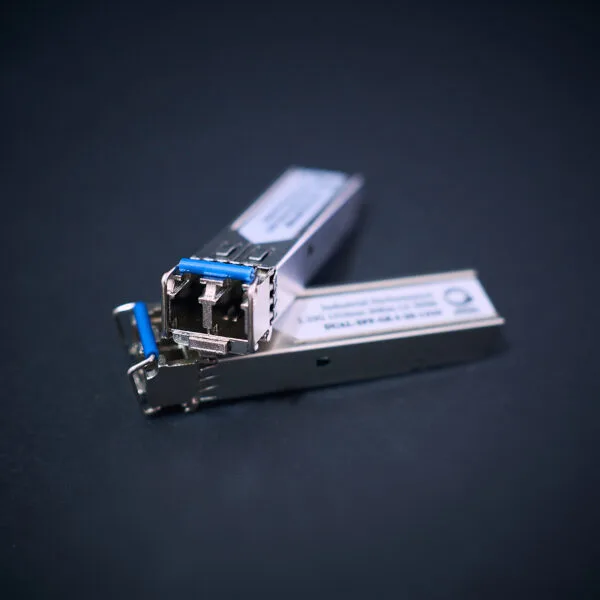Moon Series Ethernet Fibre Converter and Switch Combo - Image 7